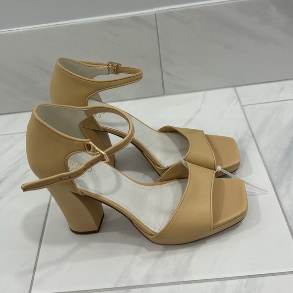NEW! Franco Sarto Beige Leather Dima Heels- Size 9 👠 - Picture 11 of 17